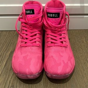 NOBULL hightop trainer size 9 women’s